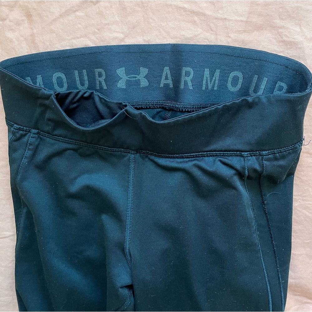 Black Under Armour Leggings — Small